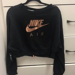 Nike crew neck cropped sweatshirt